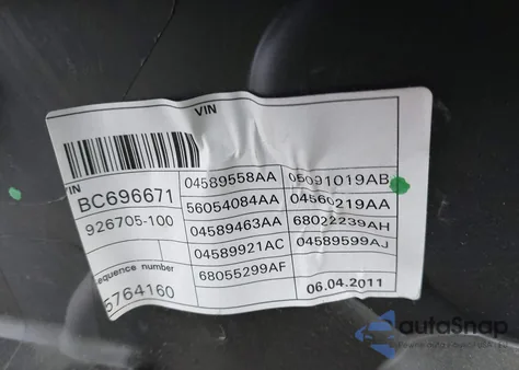 2011 Jeep Grand Cherokee Laredo из США, поврежденный, VIN 1J4RR4GG2BC696671